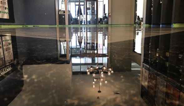 metallic-epoxy-resin-floor